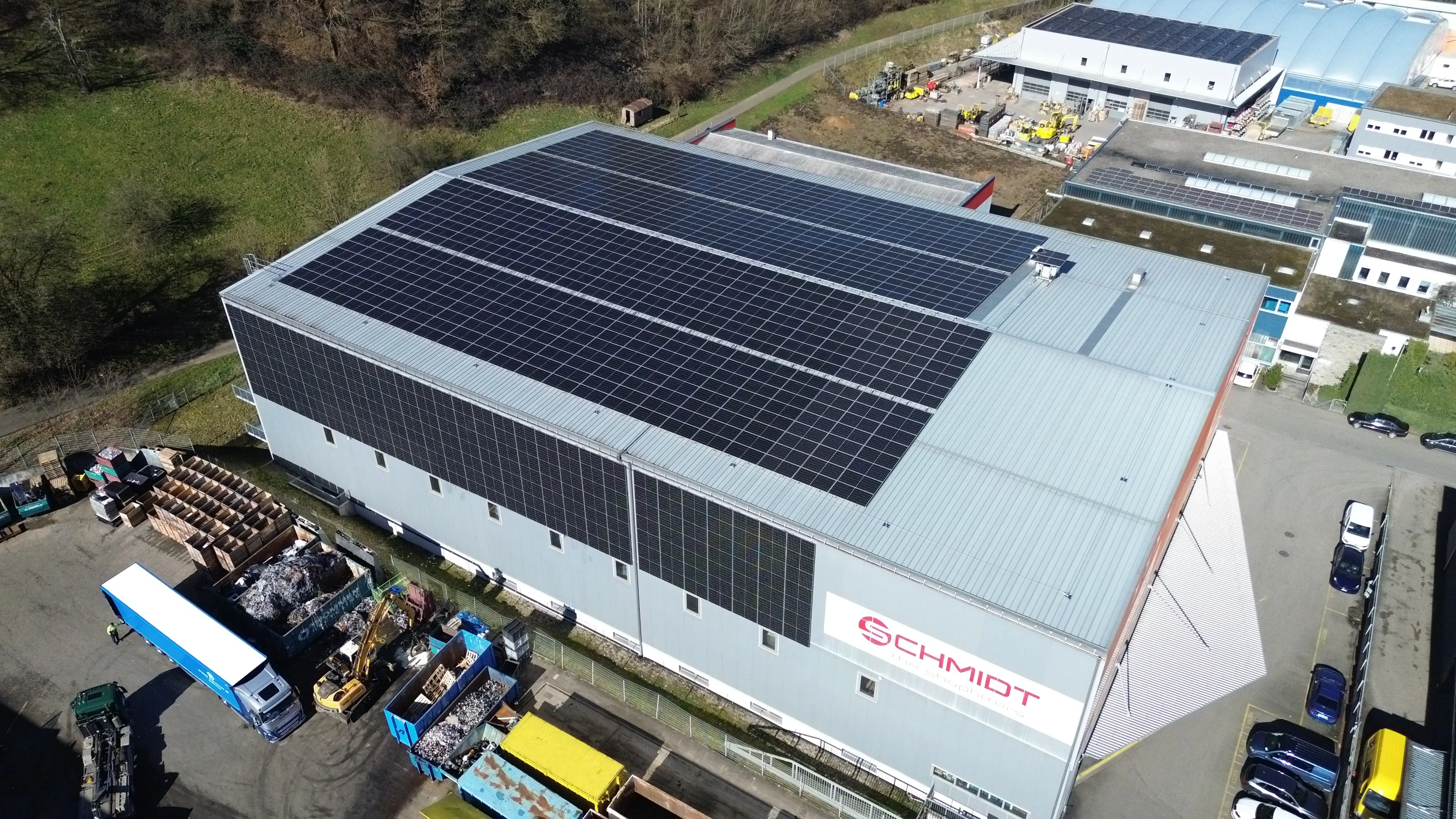 Photovoltaikanlage auf einem Gewerbegebäude